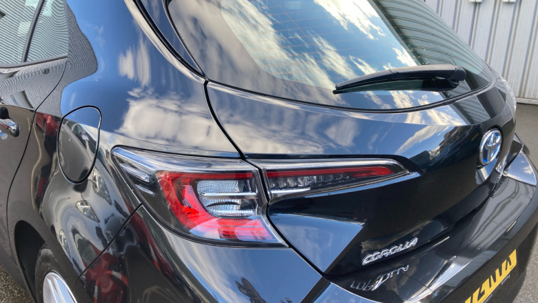 Toyota Corolla 1.8 VVT-i Hybrid Icon 5dr CVT Hybrid Hatchback